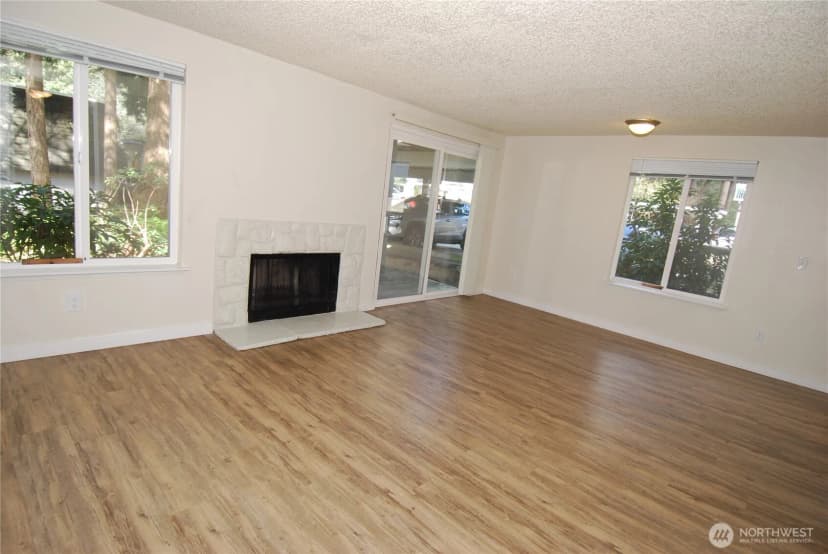 Property photo for 34019 1st Circle S, Federal Way photo 9
