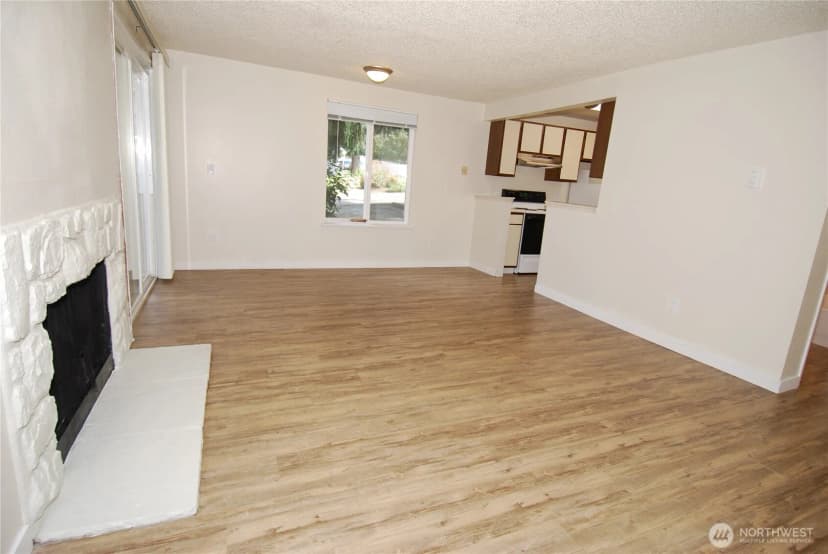 Property photo for 34019 1st Circle S, Federal Way photo 10