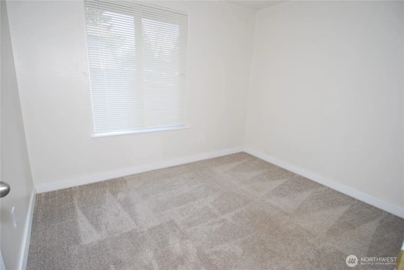 Property photo for 34019 1st Circle S, Federal Way photo 16