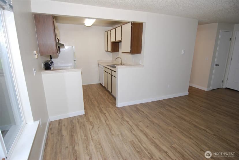 Property photo for 34019 1st Circle S, Federal Way photo 12