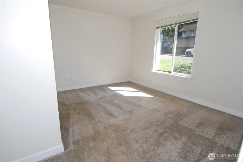 Property photo for 34019 1st Circle S, Federal Way photo 19