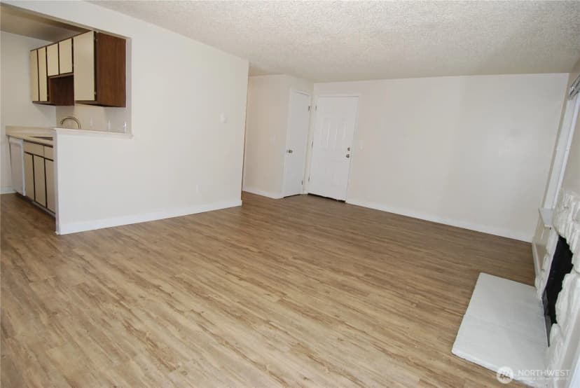 Property photo for 34019 1st Circle S, Federal Way photo 11