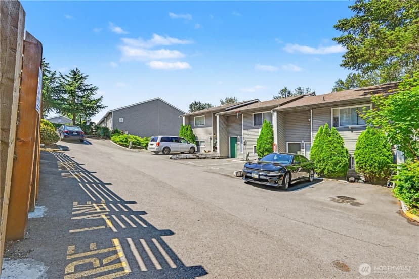 Property photo for 31501 106th Place Se #p2, Auburn photo 3