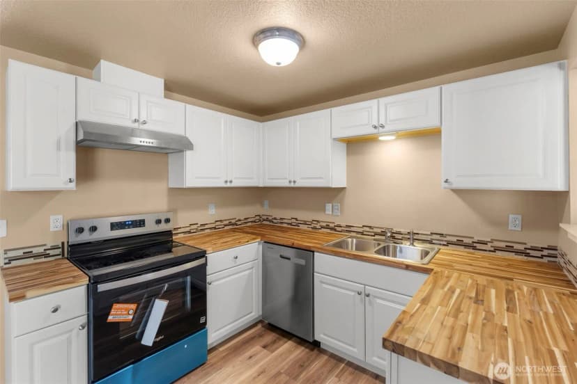 Property photo for 110 Sunny Basin Road, Castle Rock photo 14