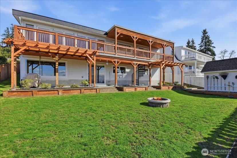 Property photo for 612 View Place, Edmonds photo 31