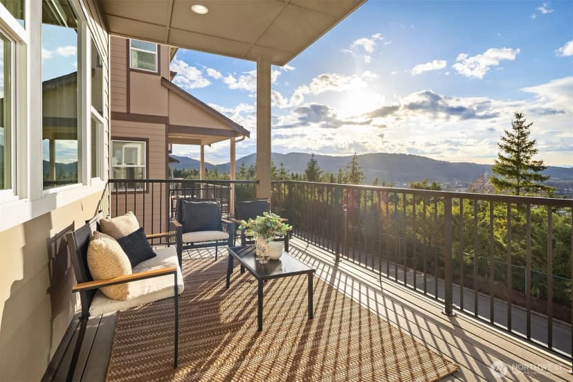 Property photo for 1335 Westridge Way Ne, Issaquah photo 12
