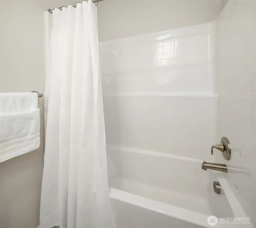Property photo for 1335 Westridge Way Ne, Issaquah photo 28