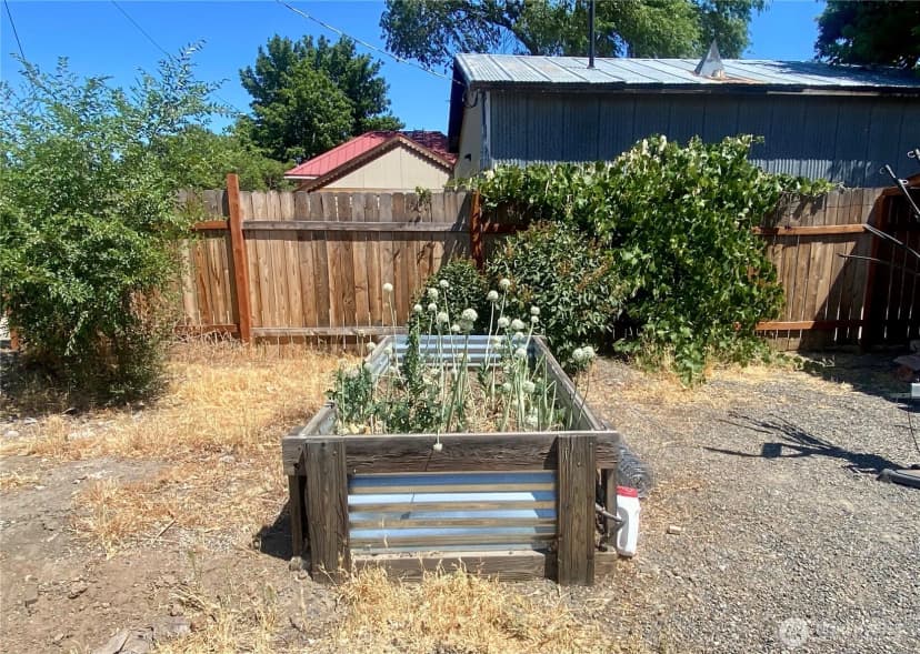 Property photo for 418 N Pacific Street, Ellensburg photo 24