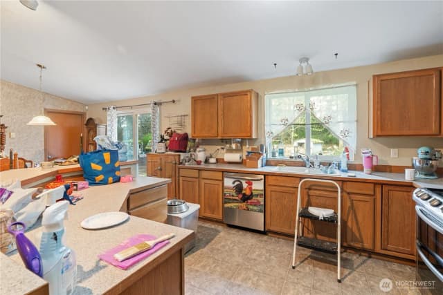 Property photo for 34716 30th Avenue S, Roy photo 5