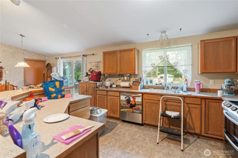 Property photo for 34716 30th Avenue S, Roy photo 5