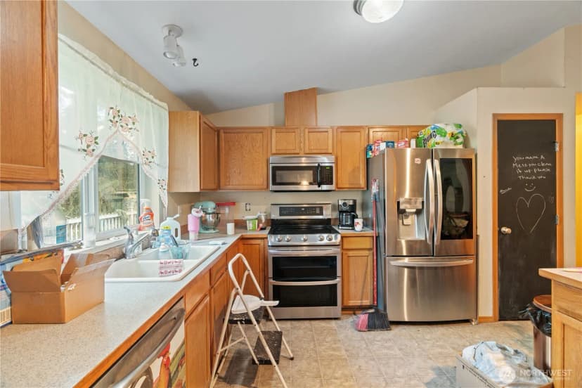 Property photo for 34716 30th Avenue S, Roy photo 6