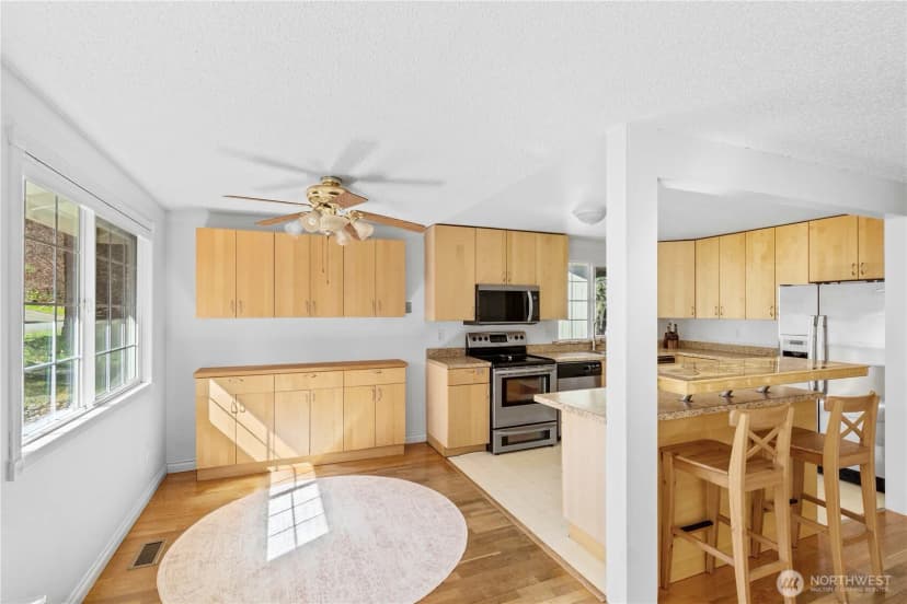 Property photo for 2138 Sw 305th Street, Federal Way photo 6
