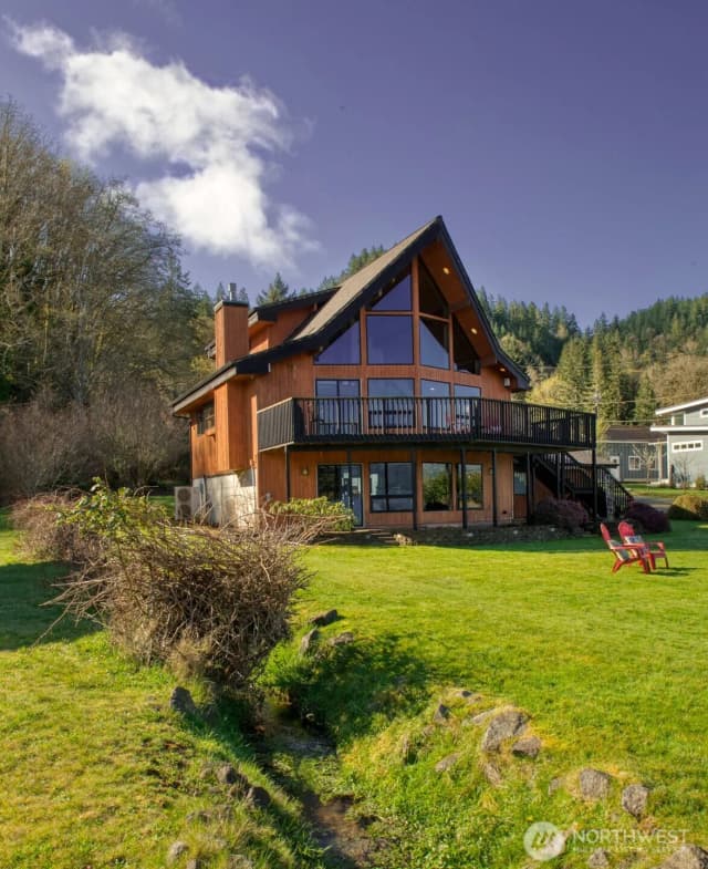 Property photo for 667 Wyatt Lane W, Seabeck photo 2