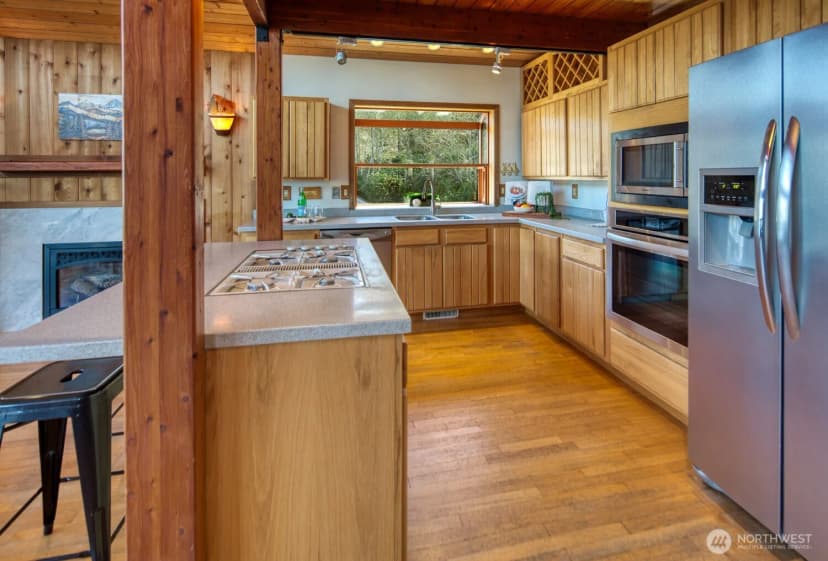 Property photo for 667 Wyatt Lane W, Seabeck photo 8