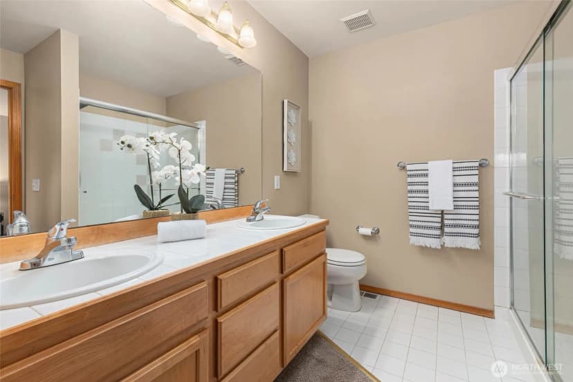 Property photo for 22736 Ne 4th Lane, Sammamish photo 17