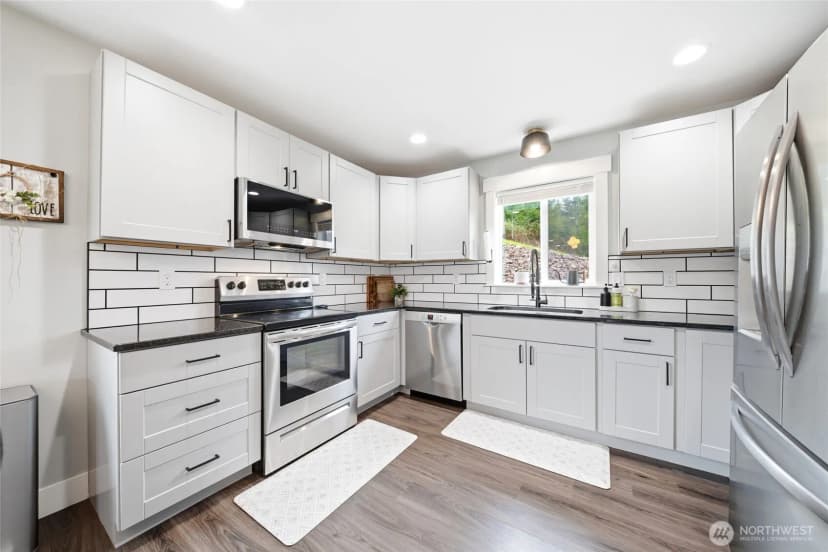 Property photo for 2485 China Garden Road, Kalama photo 9