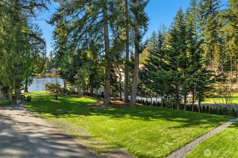 Property photo for 2831 226th Avenue Se, Sammamish photo 11