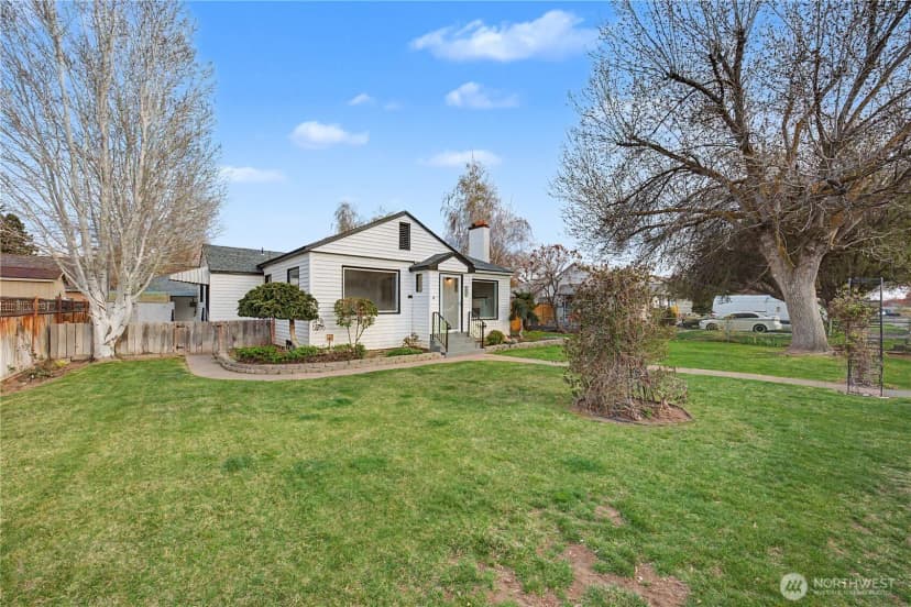 Property photo for 222 D Street Sw, Ephrata photo 3