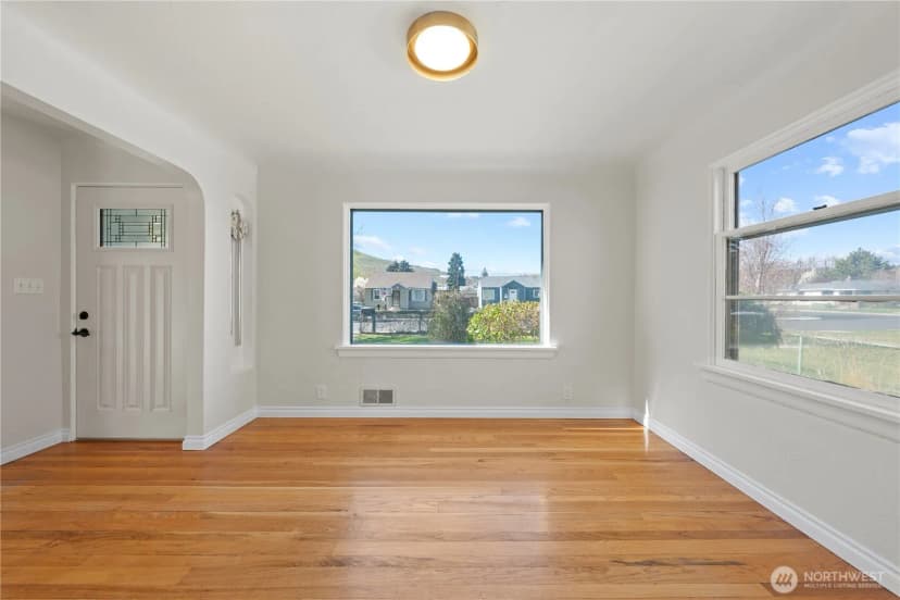 Property photo for 222 D Street Sw, Ephrata photo 9