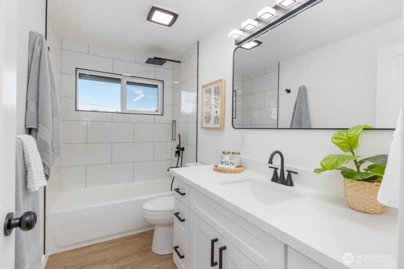 Property photo for 1103 Vashon Court Ne, Renton photo 11