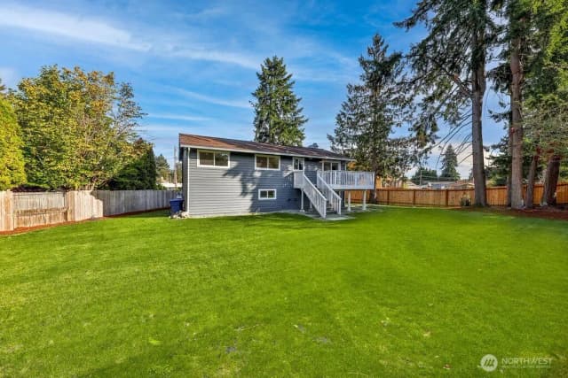 Property photo for 1103 Vashon Court Ne, Renton photo 4