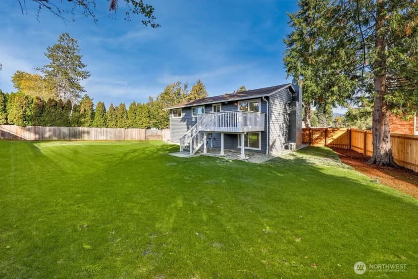 Property photo for 1103 Vashon Court Ne, Renton photo 5
