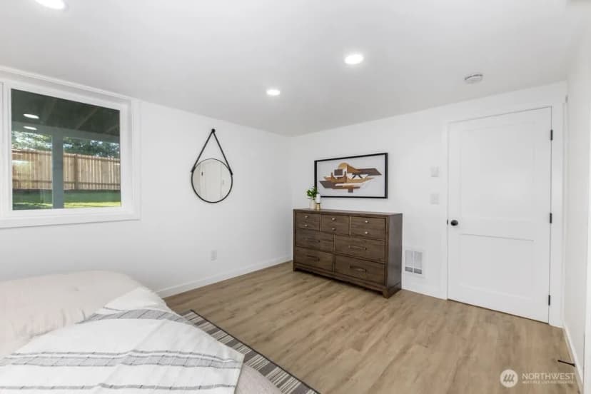 Property photo for 1103 Vashon Court Ne, Renton photo 20