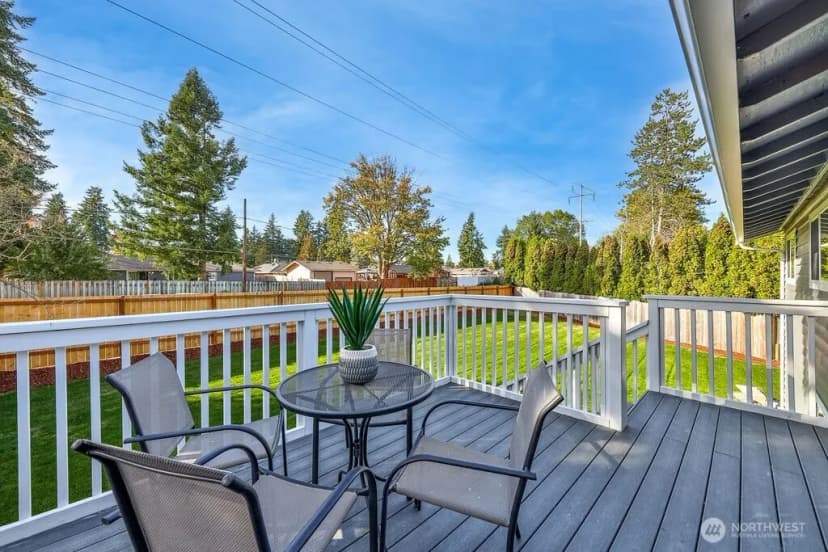 Property photo for 1103 Vashon Court Ne, Renton photo 23