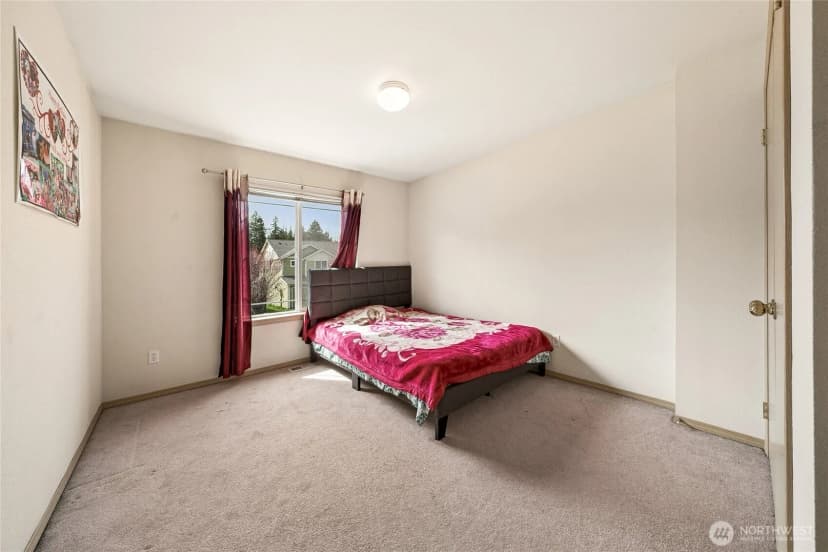 Property photo for 16425 39th Avenue E, Tacoma photo 22