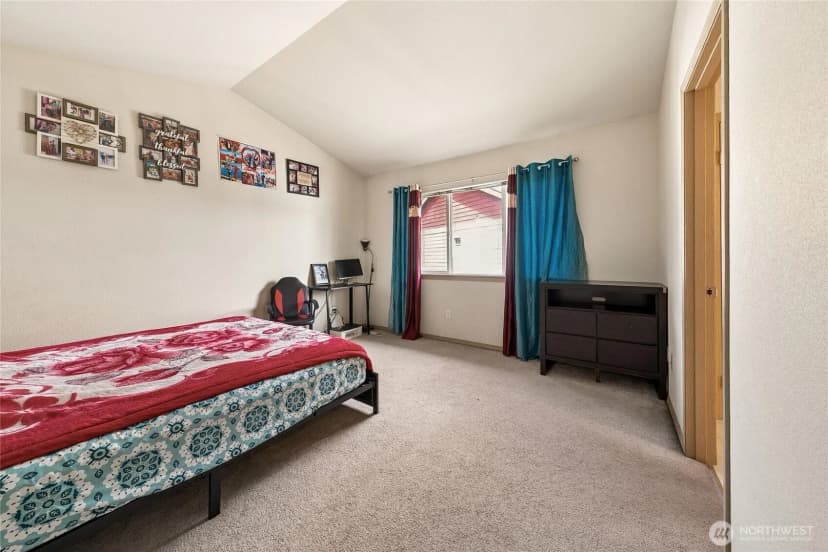 Property photo for 16425 39th Avenue E, Tacoma photo 21