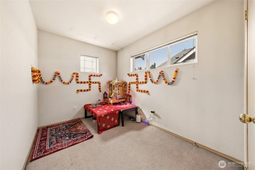 Property photo for 16425 39th Avenue E, Tacoma photo 14
