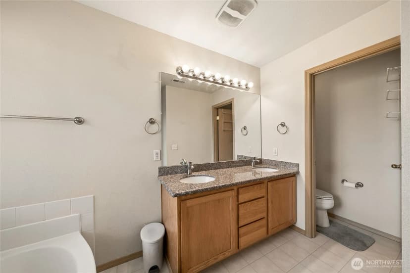 Property photo for 16425 39th Avenue E, Tacoma photo 19