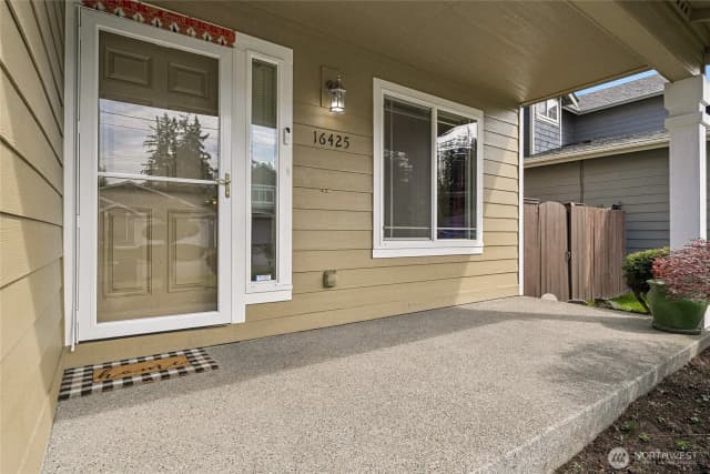 Property photo for 16425 39th Avenue E, Tacoma photo 3