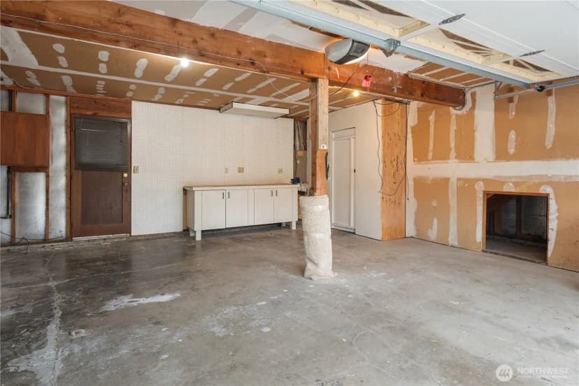 Property photo for 1511 S 250th, Des Moines photo 38