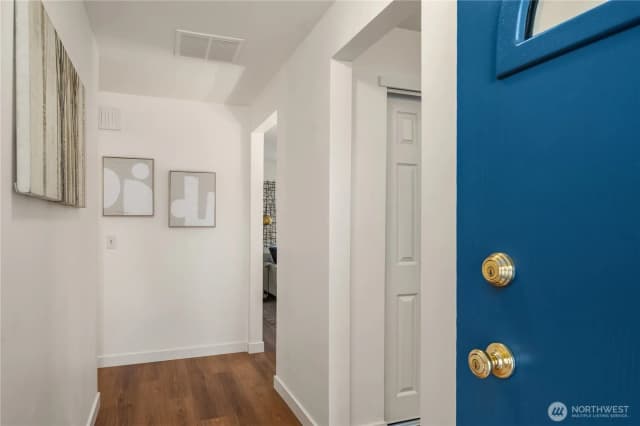 Property photo for 1511 S 250th, Des Moines photo 2