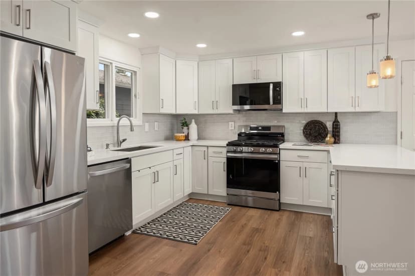 Property photo for 1511 S 250th, Des Moines photo 11