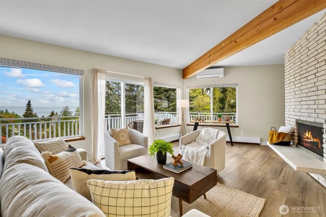 Property photo for 18215 3rd Place Sw, Normandy Park photo 4