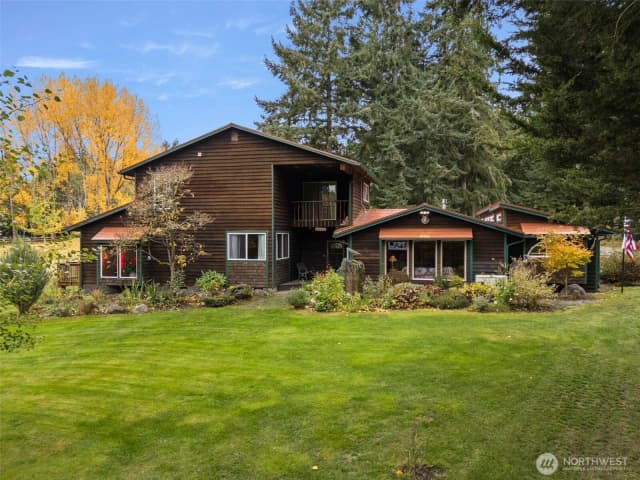 Property photo for 4914 182nd Avenue Sw, Longbranch