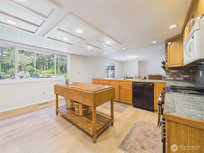Property photo for 3211 70th Avenue Sw, Olympia photo 16
