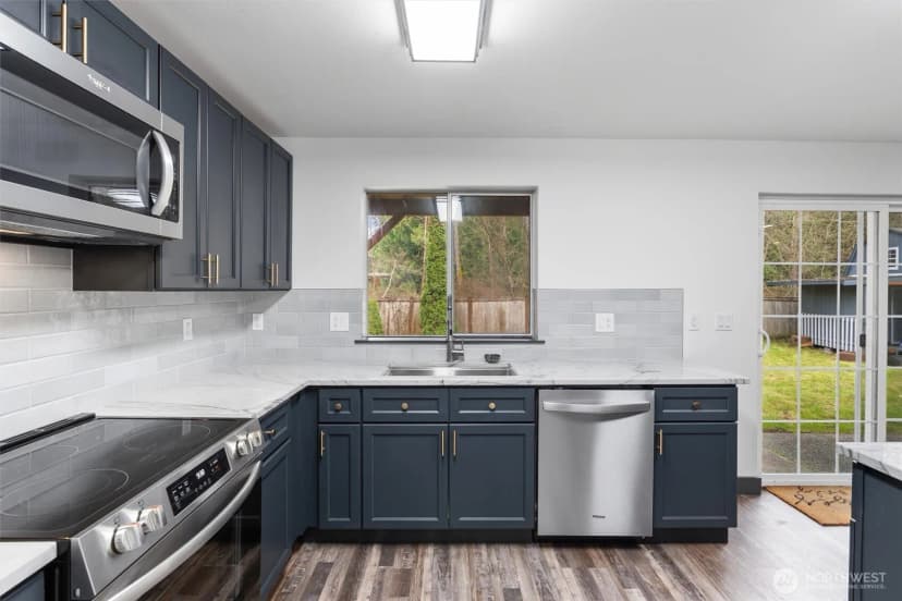 Property photo for 20831 60th Street E, Bonney Lake photo 9