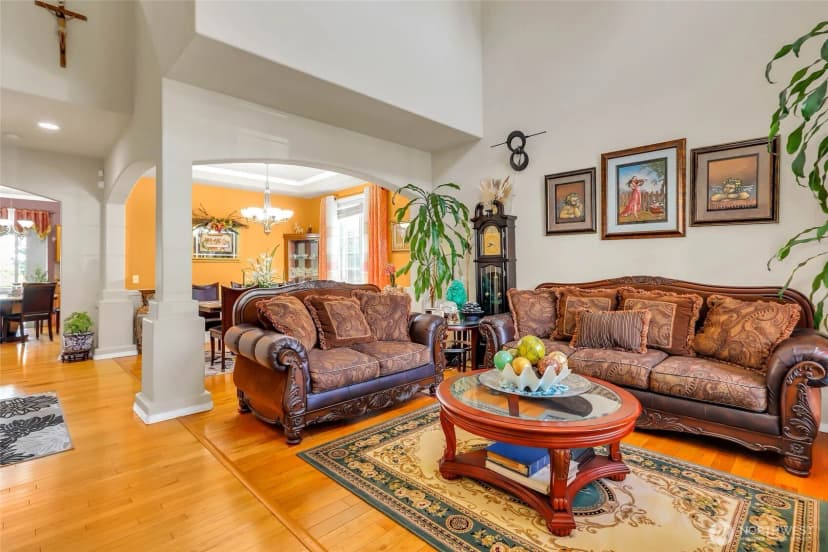 Property photo for 10209 28th Drive Se, Everett photo 2