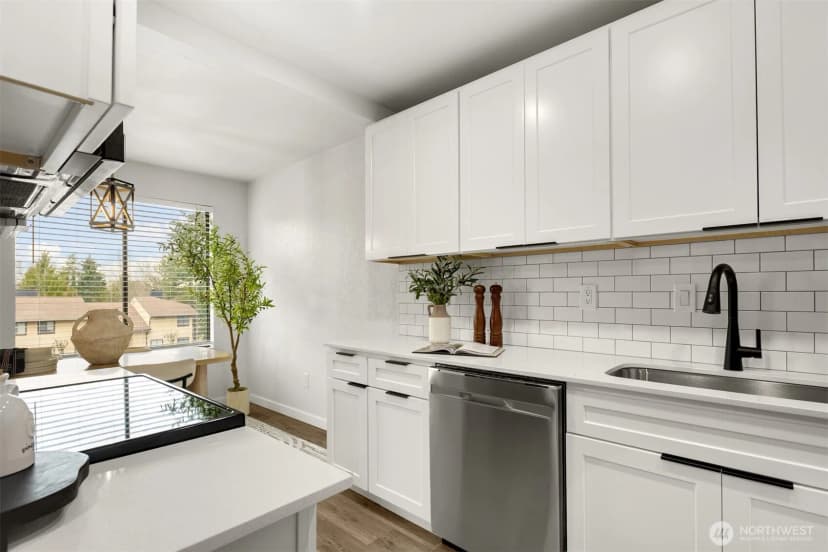 Property photo for 23411 102nd Avenue Se #e308, Kent photo 19