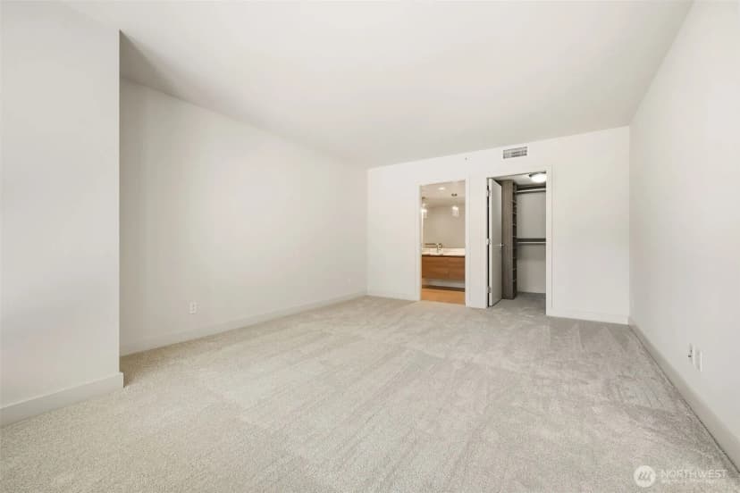 Property photo for 583 Battery Street #715n, Seattle photo 15