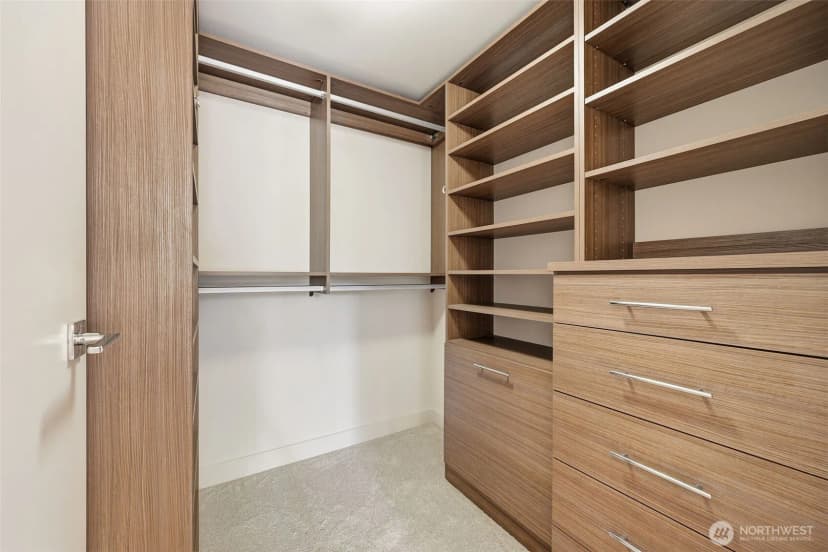 Property photo for 583 Battery Street #715n, Seattle photo 19