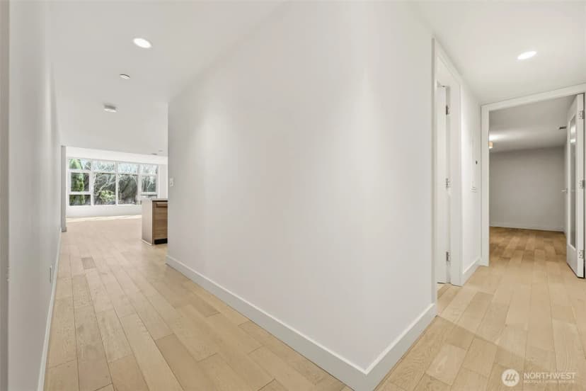 Property photo for 583 Battery Street #715n, Seattle photo 7