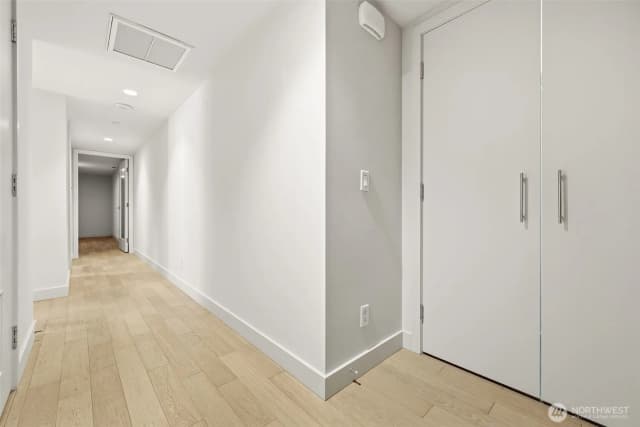 Property photo for 583 Battery Street #715n, Seattle photo 5