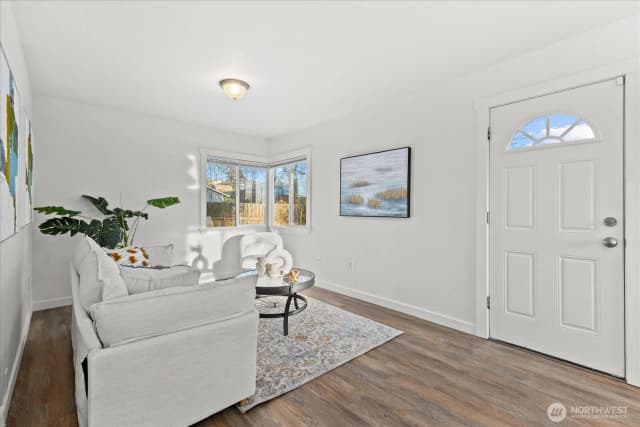 Property photo for 5920 S 118th St, Seattle photo 2