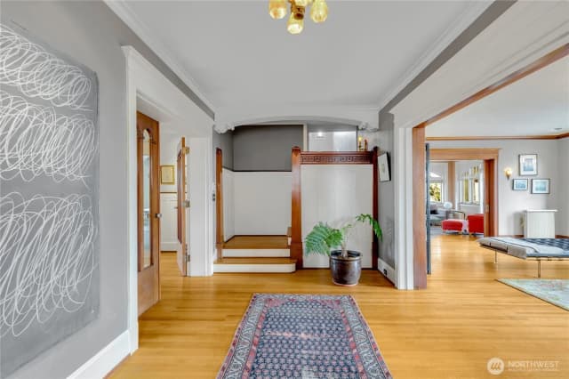 Property photo for 2844 Cascadia Avenue S, Seattle photo 5
