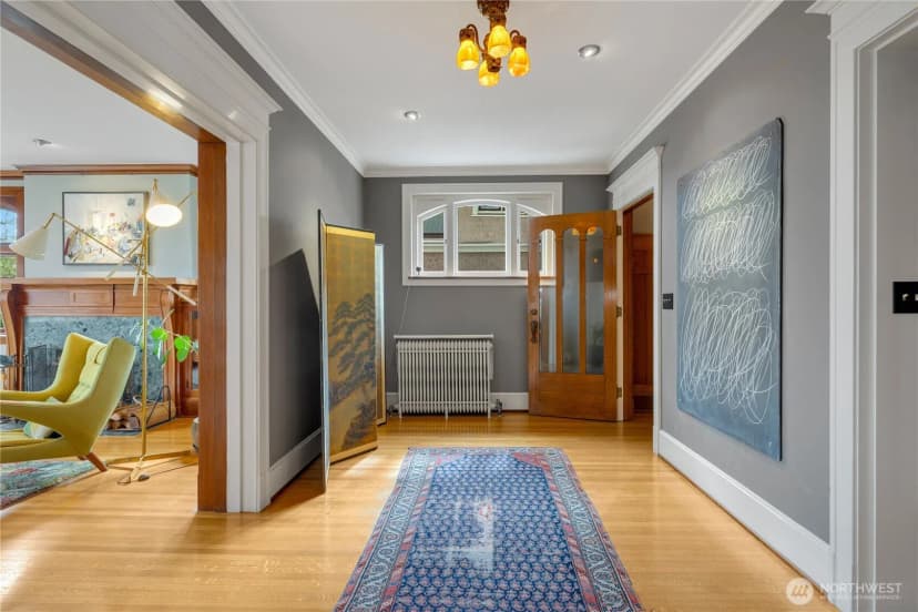 Property photo for 2844 Cascadia Avenue S, Seattle photo 4