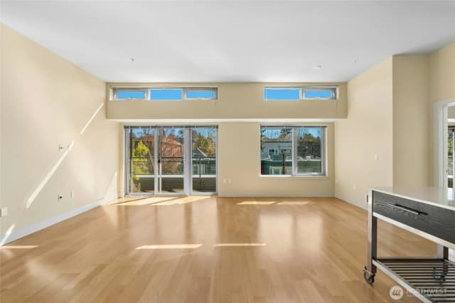 Property photo for 530 Broadway E #325, Seattle photo 5